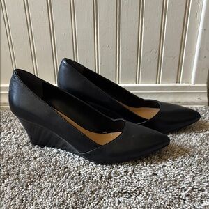 Franco Sarto Black Leather Wedges